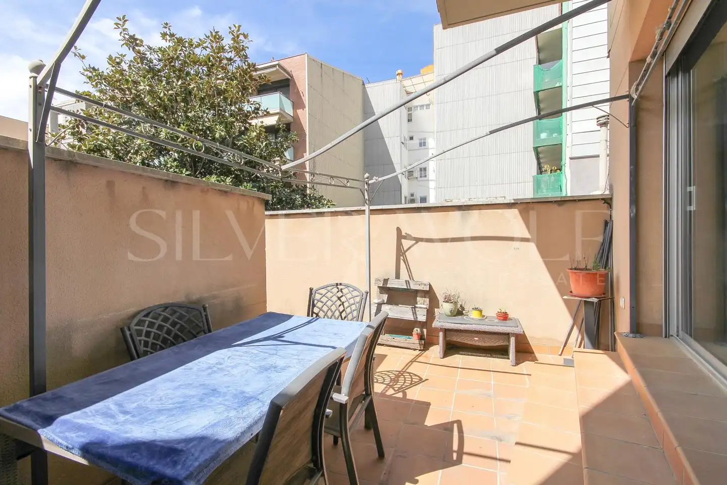 Terraza de Dúplex en venta en Molins de Rei con Calefacción, Terraza y Balcón