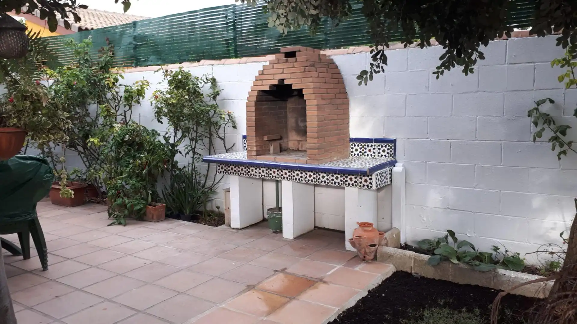 Jardí de Casa o xalet en venda en Chiclana de la Frontera amb Calefacció, Jardí privat i Traster