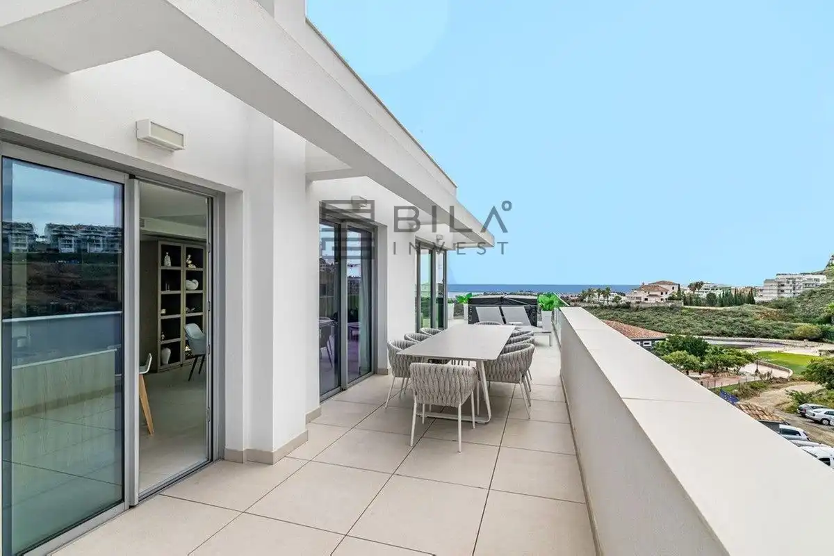 Penthouse with pool for sale in Benalauria, imagen 4