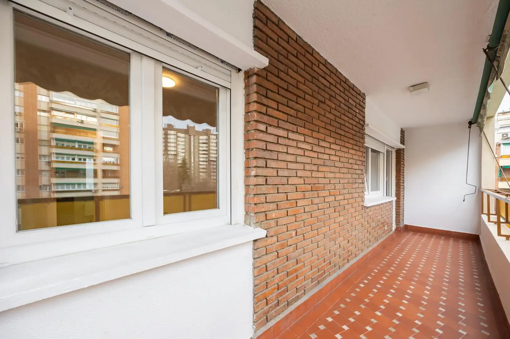 Balcony of Flat for rent in Madrid  with Parquet flooring and Terrace