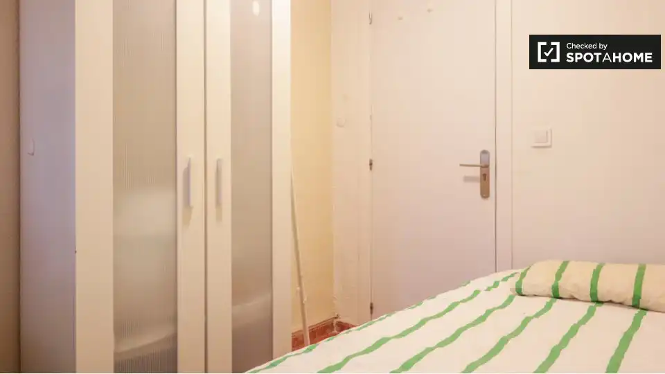 Room in Ambroz