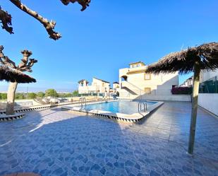 Piscina de Pis de lloguer en Guardamar del Segura amb Aire condicionat, Terrassa i Piscina