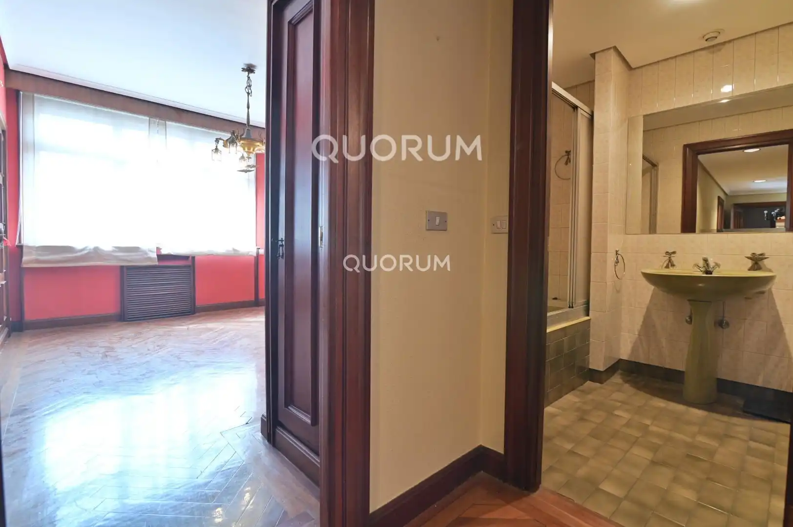 Habitación de Piso en venta en Bilbao  con Calefacción y Trastero