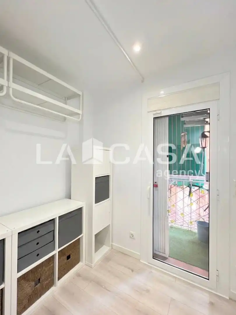 Flat for sale in Badalona  with Balcony