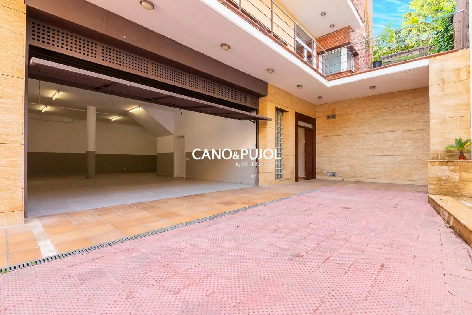 Terrace of Houses for sale in Sant Cugat del Vallès  with Air Conditioner, Terrace and Swimming Pool