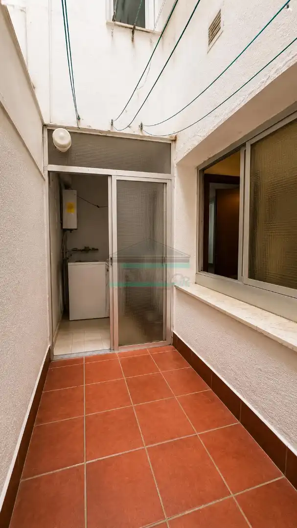 Bathroom of Flat for rent in Granada  with Air Conditioner, Furnished and Oven