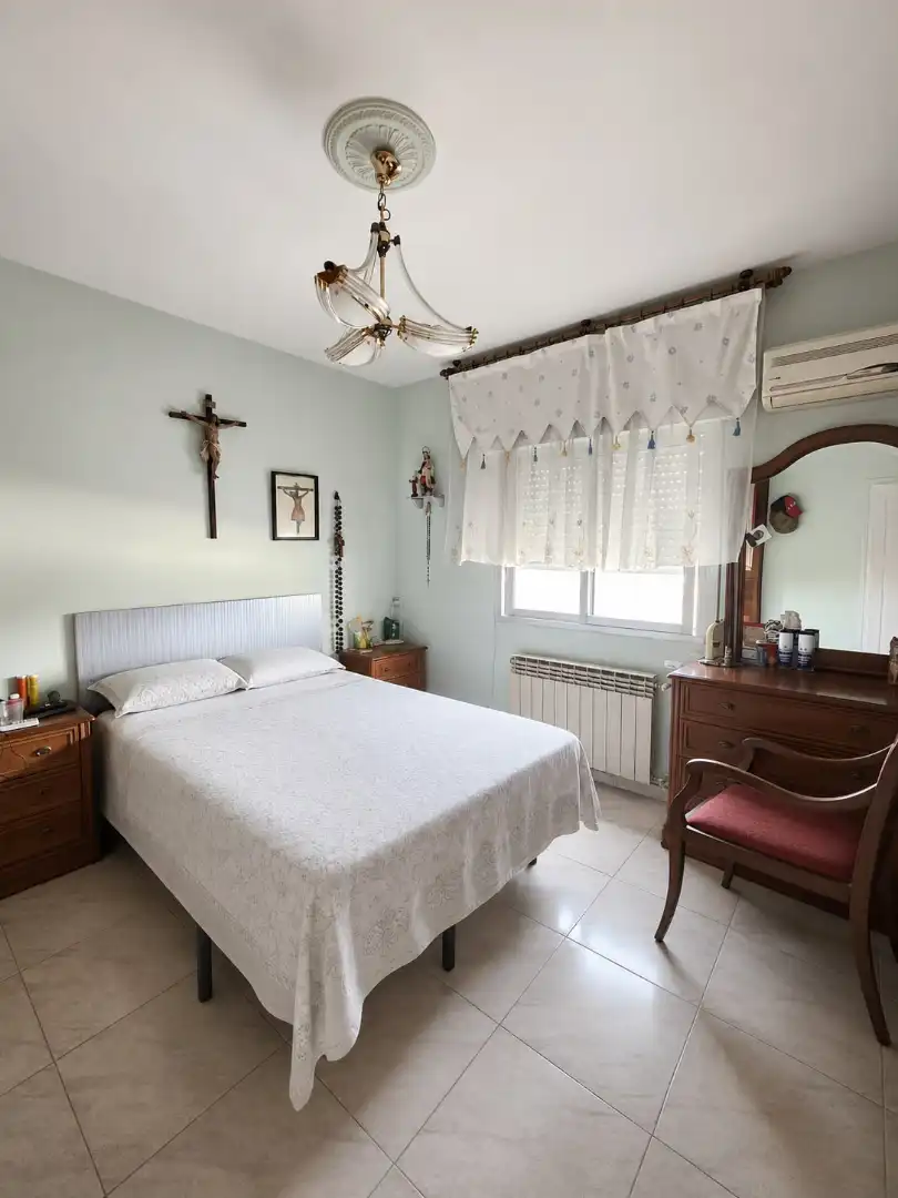 Bedroom of Houses for sale in Casarrubios del Monte  with Air Conditioner, Heating and Private garden