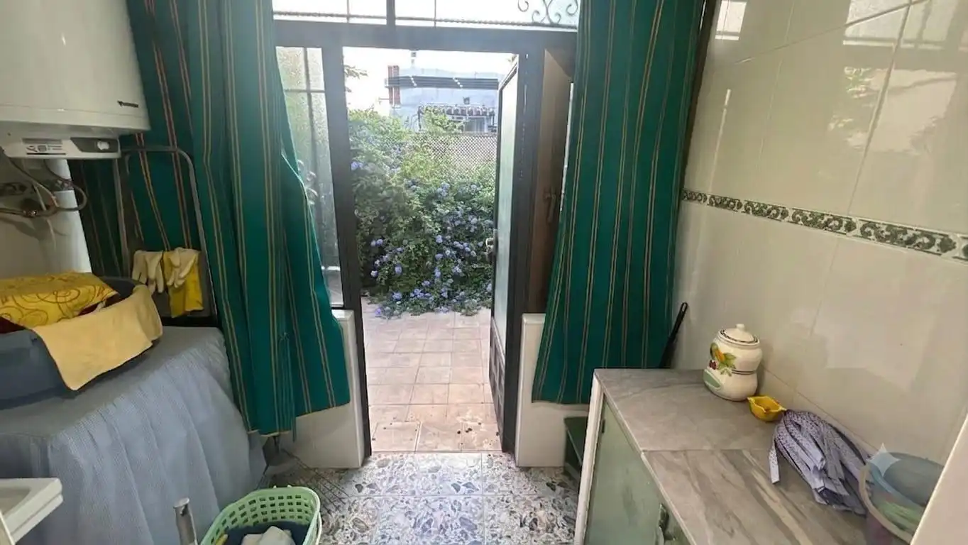 Planta baixa en venda en Córdoba amb Aire condicionat i Jardí privat