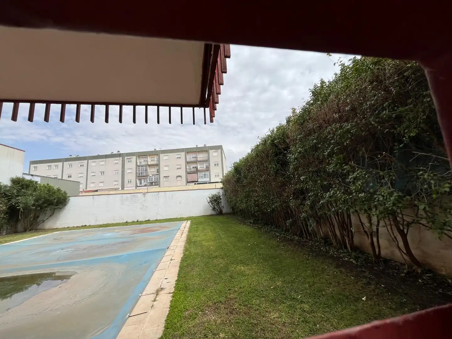 Parkplatz von Wohnung zum Verkauf in Tomelloso mit Heizung, Terrasse und Schwimmbad
