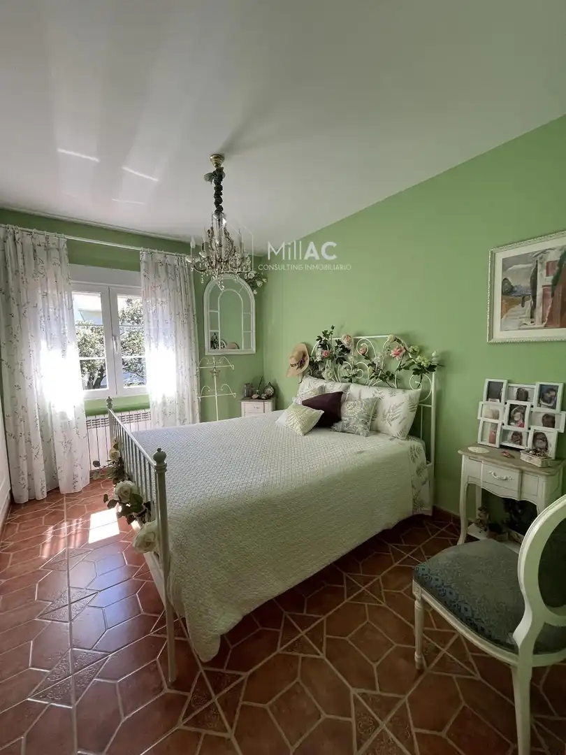 Bedroom of Houses for sale in El Espinar  with Heating, Private garden and Terrace