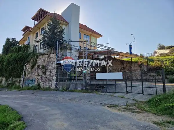 Industrial buildings for sale in Avenida do Aeroporto, Cabral - Candeán