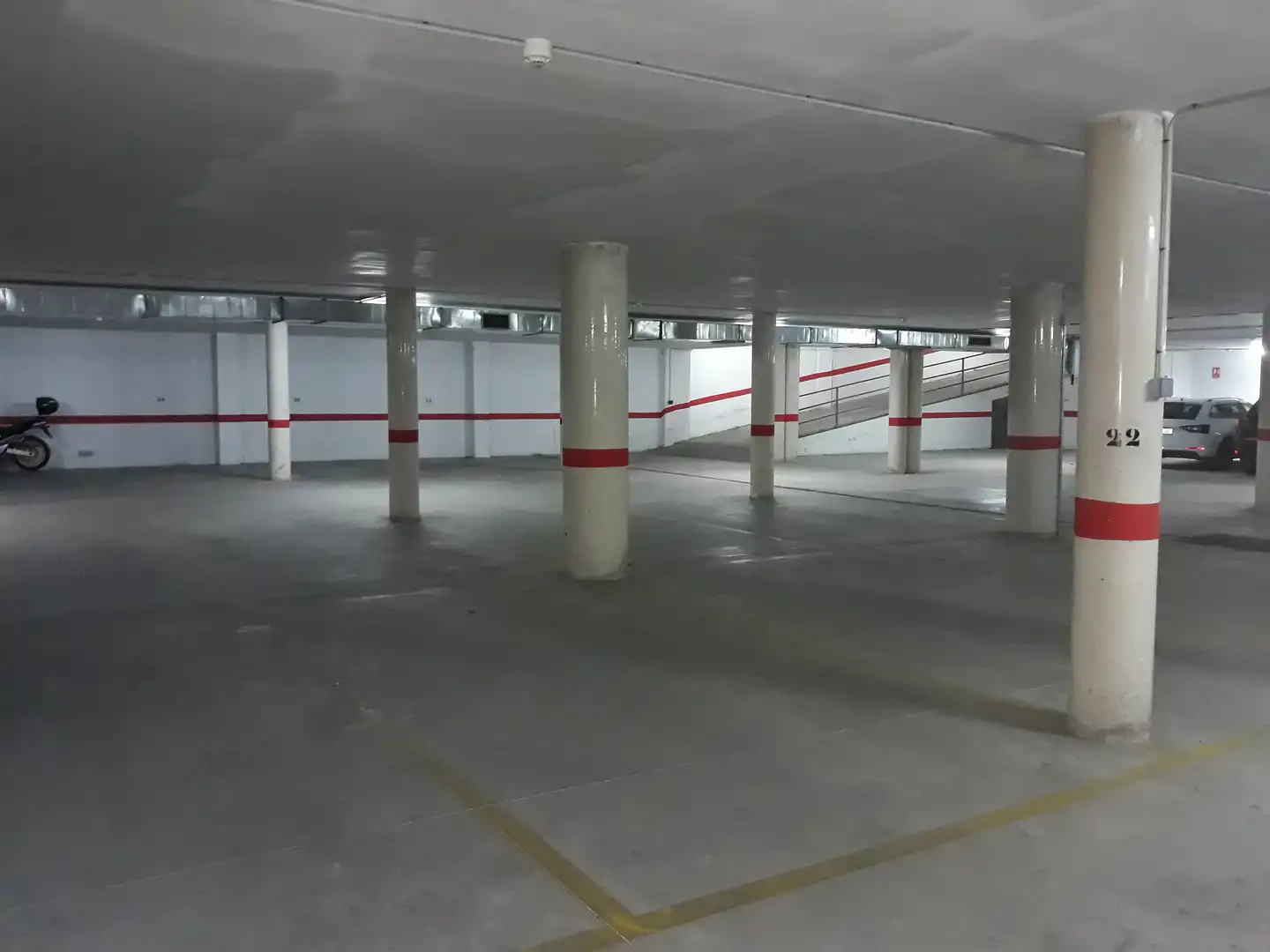 Aparcament amb ascensor en venda a Avenida Ayora 31, imagen 5