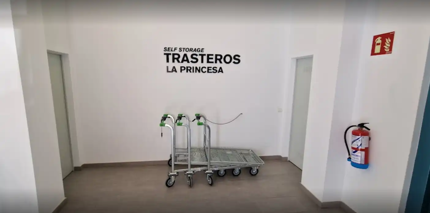 Traster de lloguer en Málaga amb Alarma