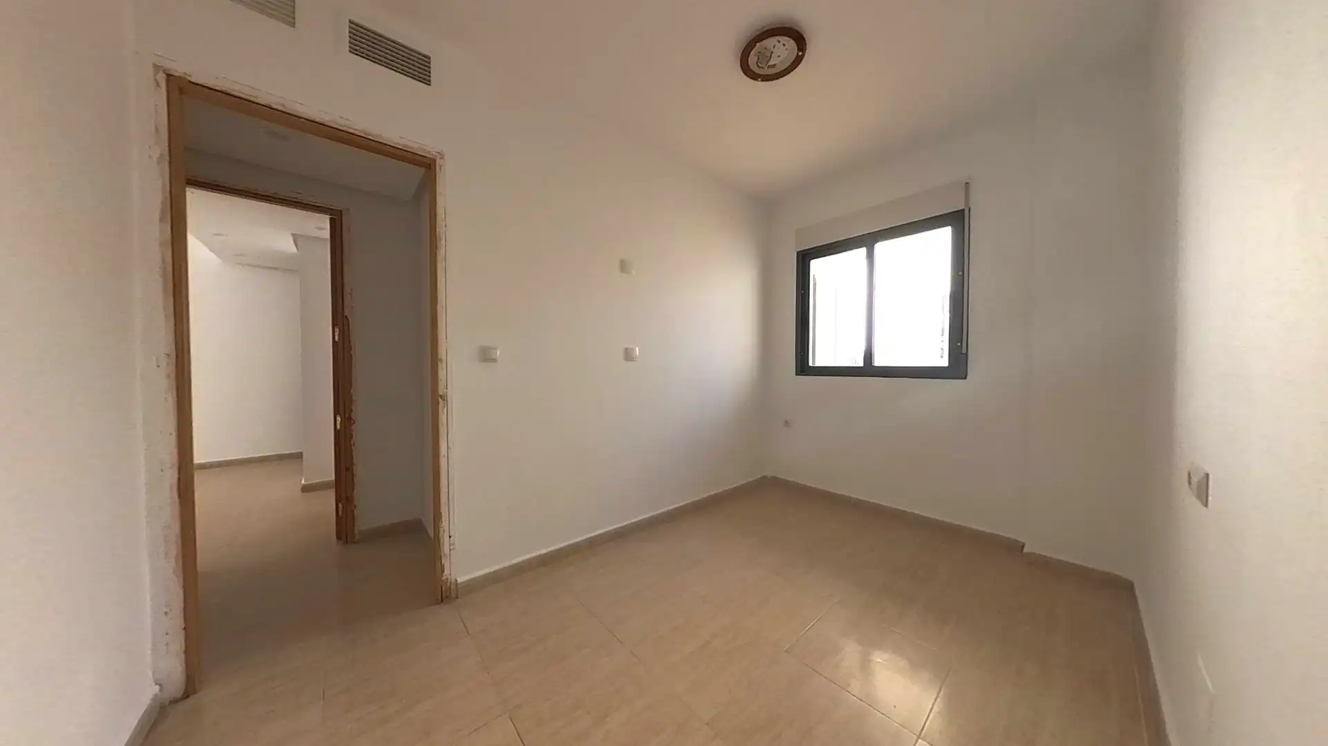 Habitación de Piso en venta en Murcia con Trastero y Balcón