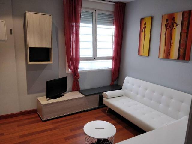 Estudio en Alquiler en Del Parroco Eusebio Cuenca en Delicias