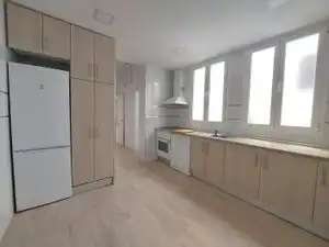 Cocina de Apartamento de alquiler en Madrid con Aire acondicionado, Calefacción y Parquet