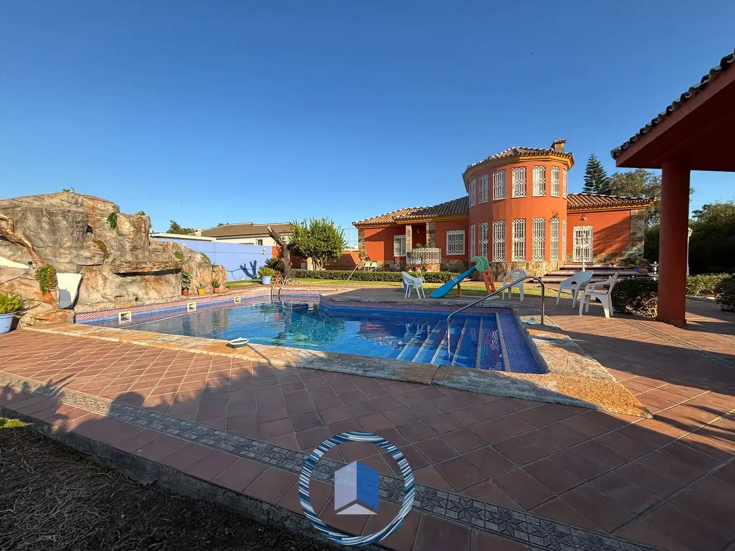Piscina de Casa o chalet en venta en Alcalá de Guadaira con Aire acondicionado, Jardín privado y Terraza