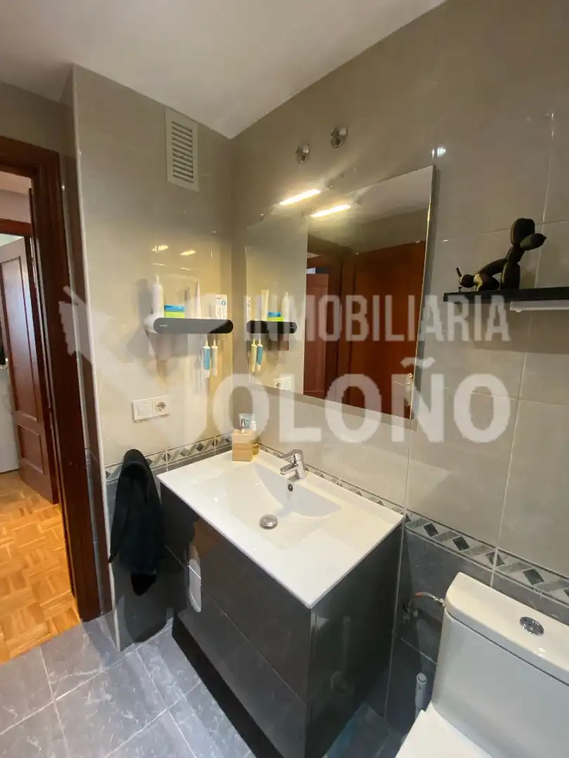 Baño de Piso en venta en Labastida / Bastida con Calefacción y Amueblado
