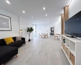 Living room of Flat to rent in  Valencia Capital  with Air Conditioner, Terrace and Furnished