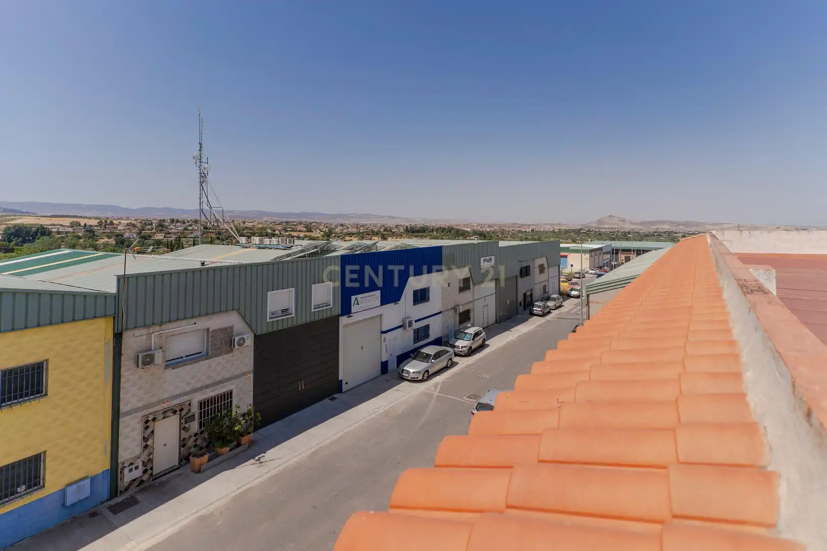 Vista exterior de Edificio en venta en Gójar