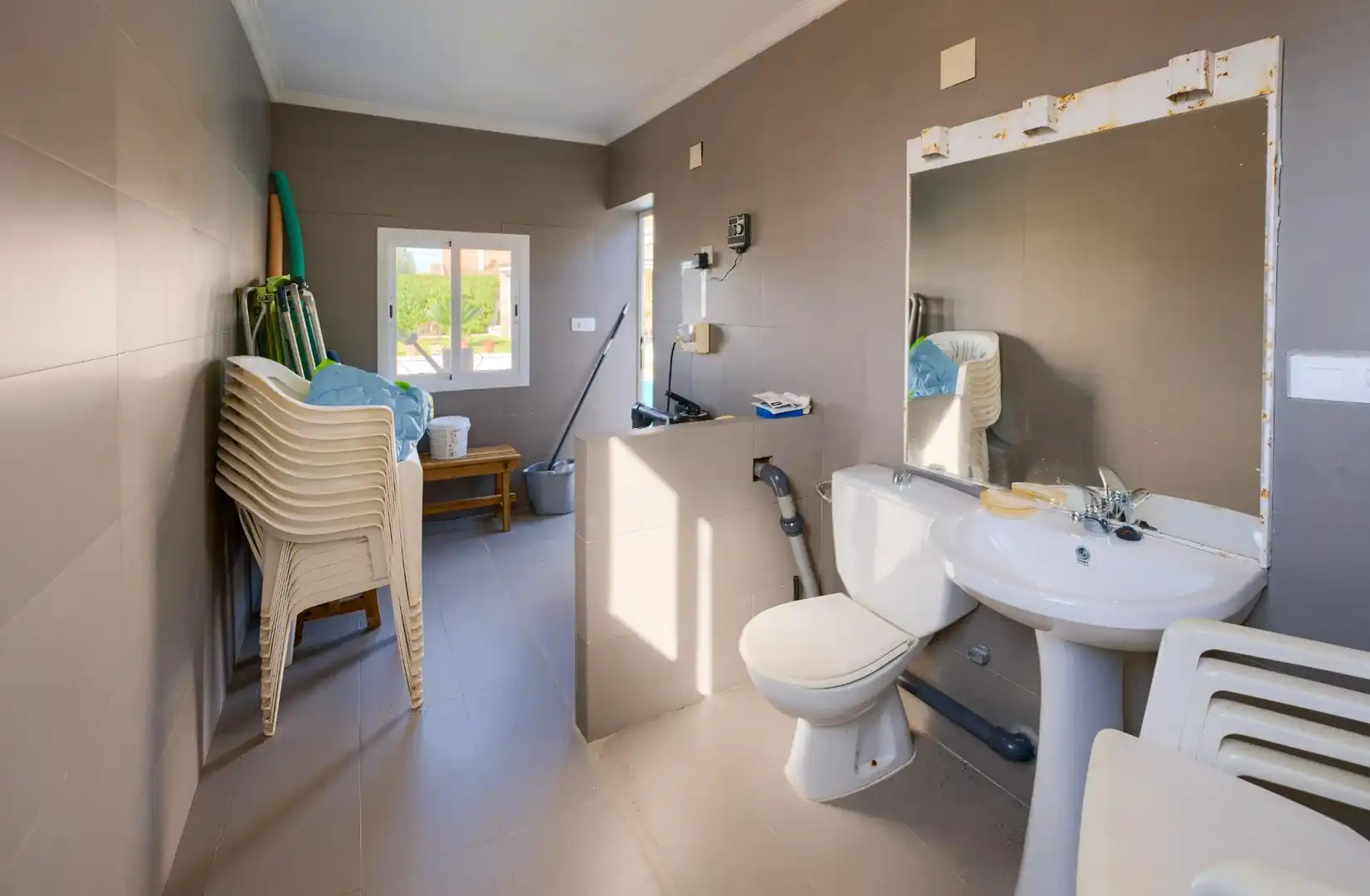 Baño de Casa o chalet en venta en Espartinas con Aire acondicionado, Jardín privado y Terraza