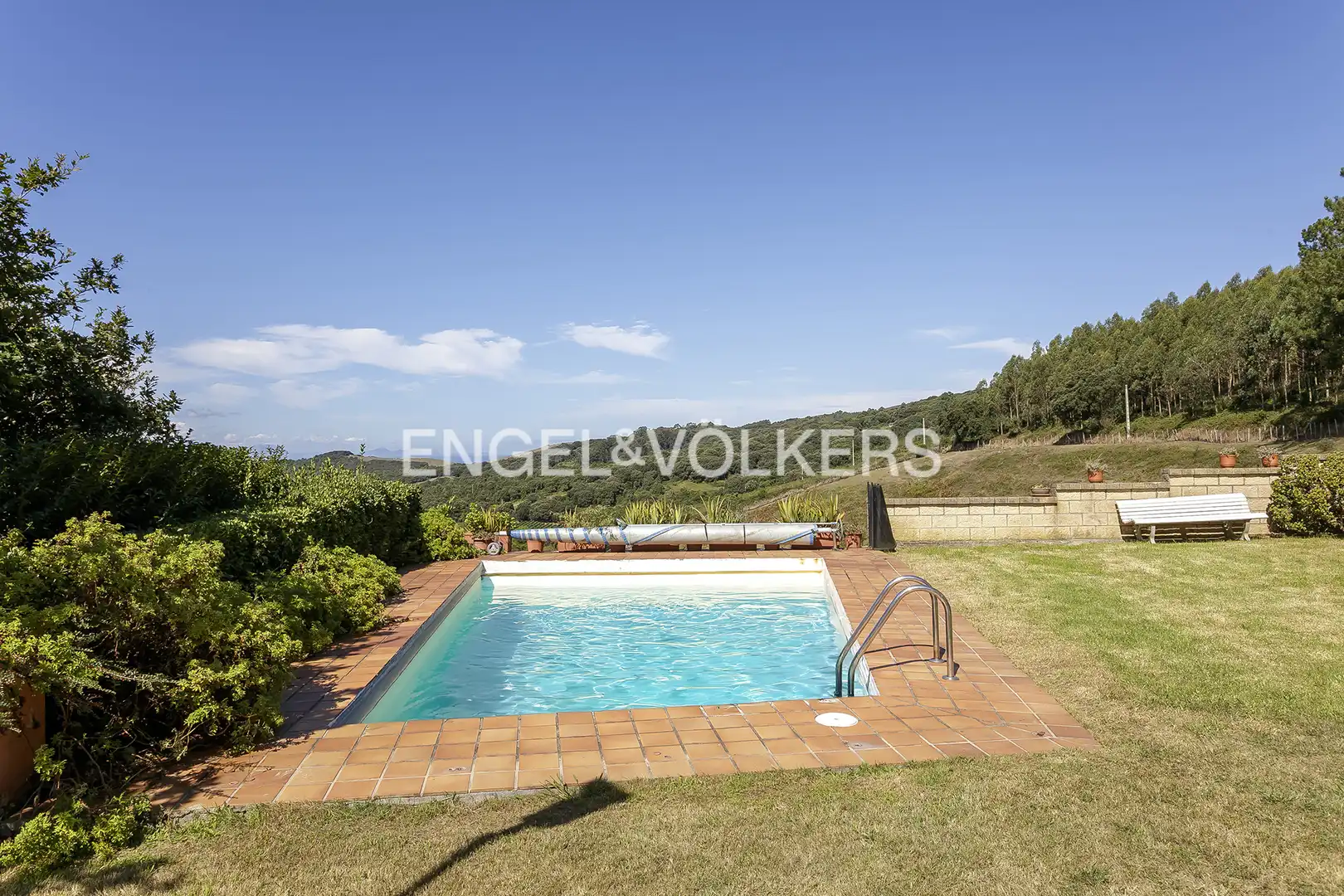Swimming pool of Houses for sale in Gorliz  with Heating, Private garden and Terrace
