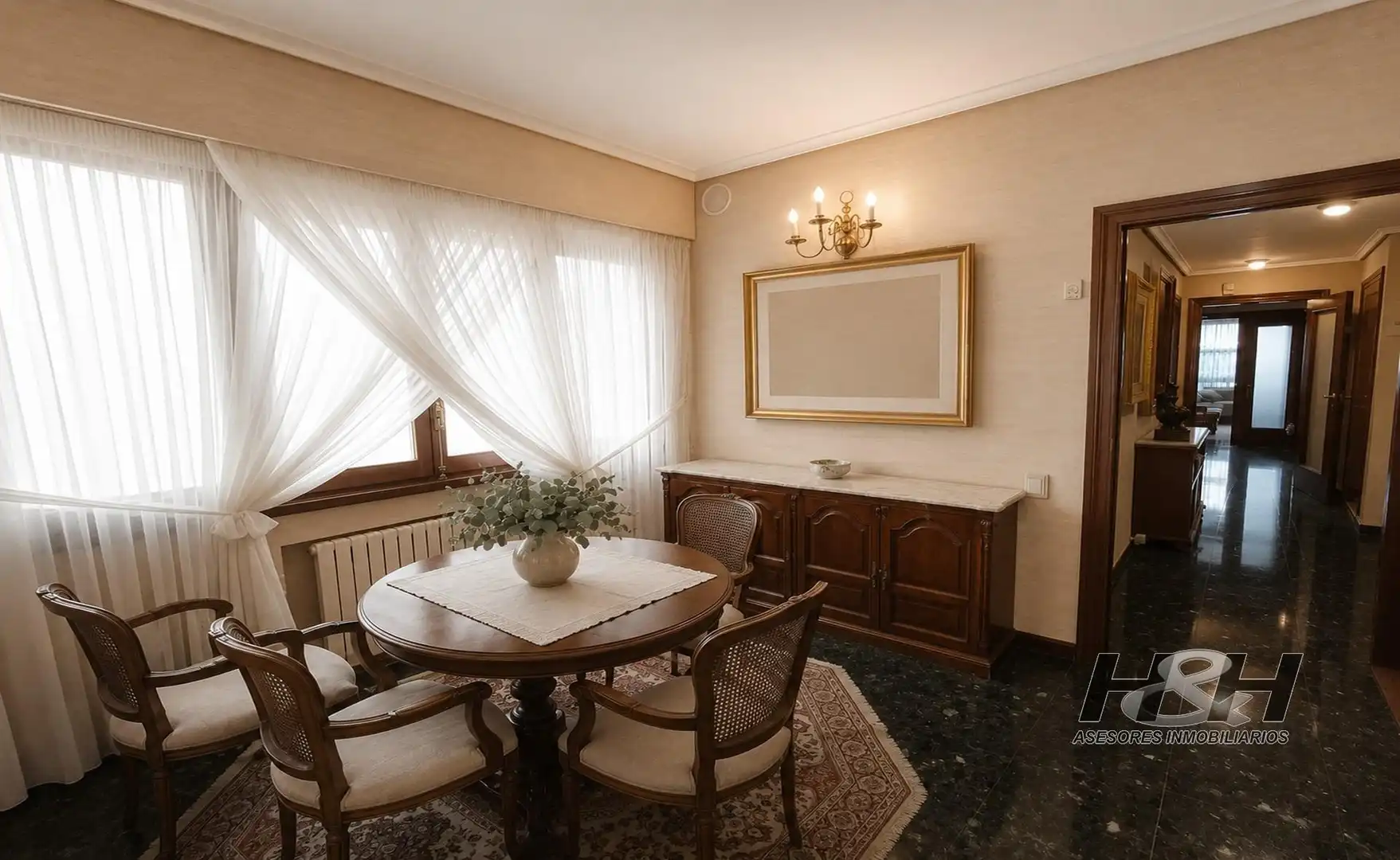 Comedor de Piso en venta en Valencia con Aire acondicionado, Calefacción y Balcón