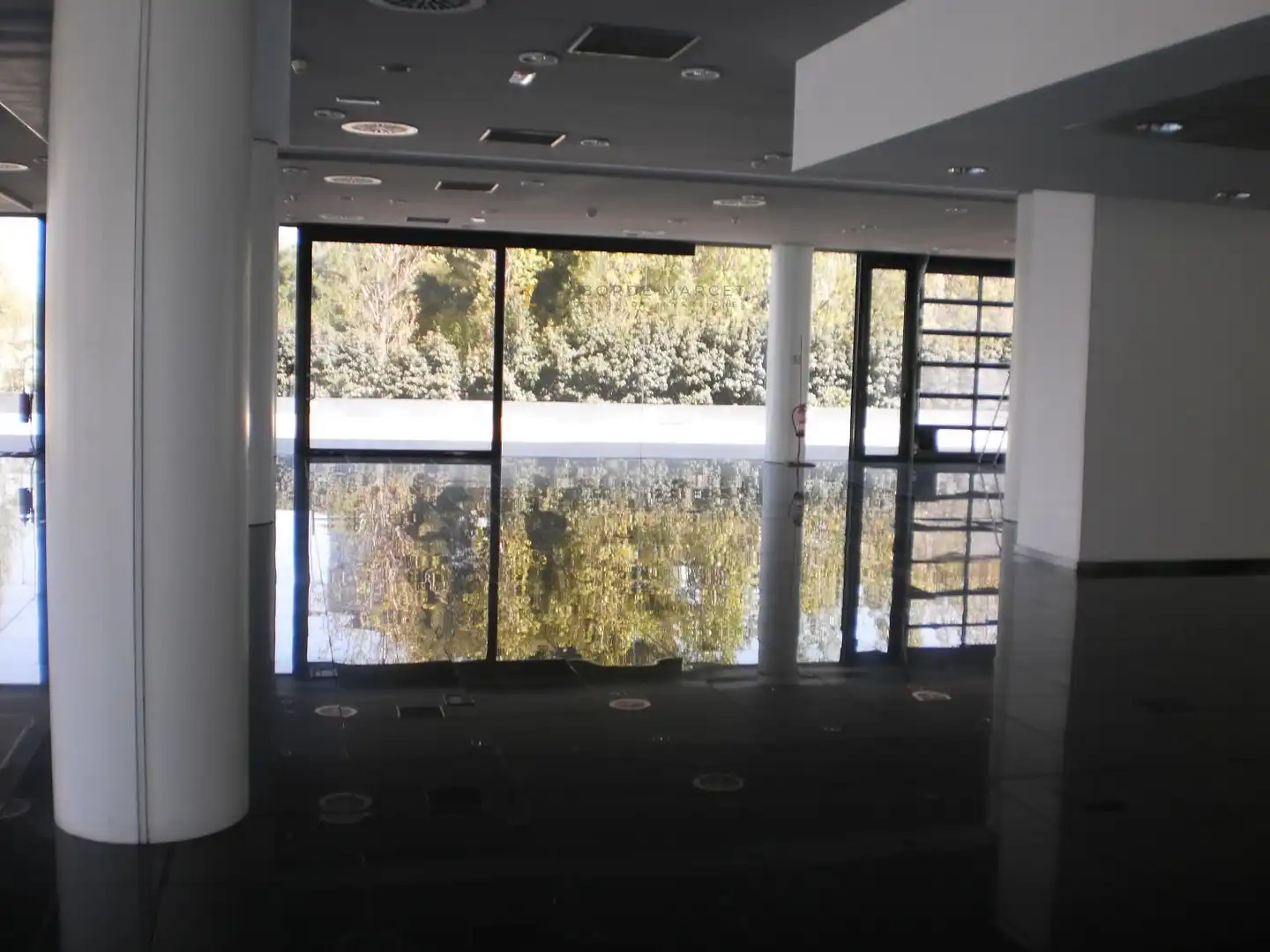 Gebäude zur Miete in L'Hospitalet de Llobregat