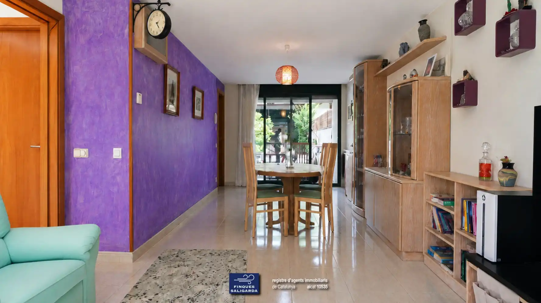 Menjador de Casa adosada en venda en La Garriga amb Aire condicionat, Calefacció i Jardí privat