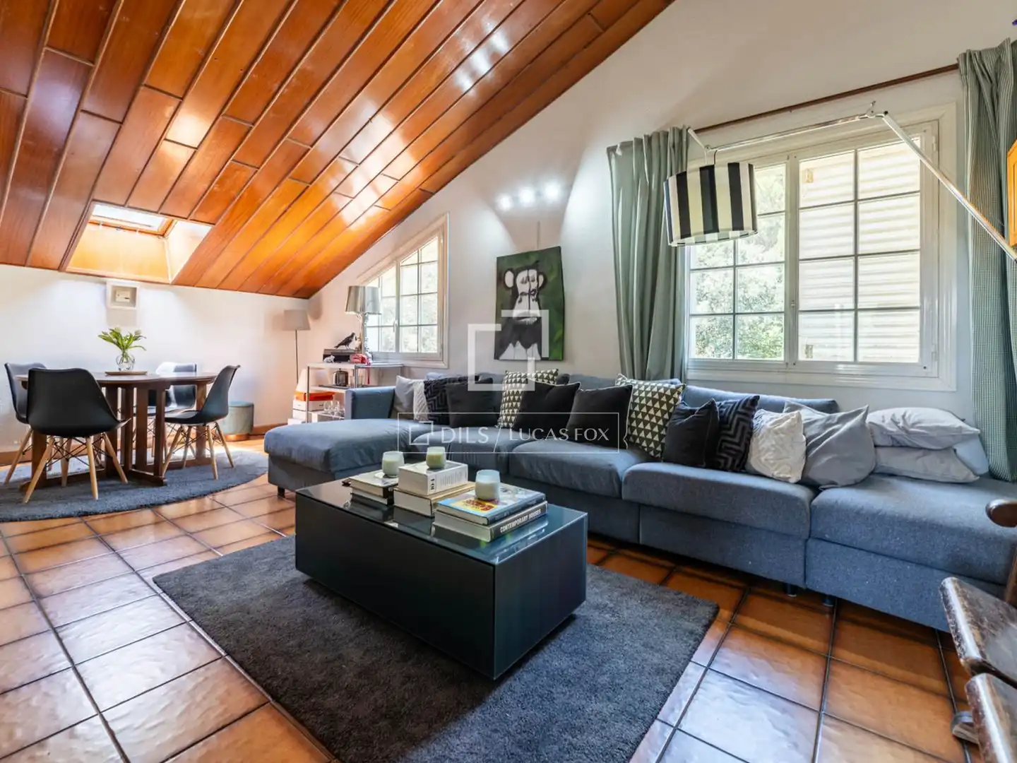 Sala d'estar de Casa o xalet en venda en San Martín de Valdeiglesias amb Aire condicionat, Jardí privat i Terrassa