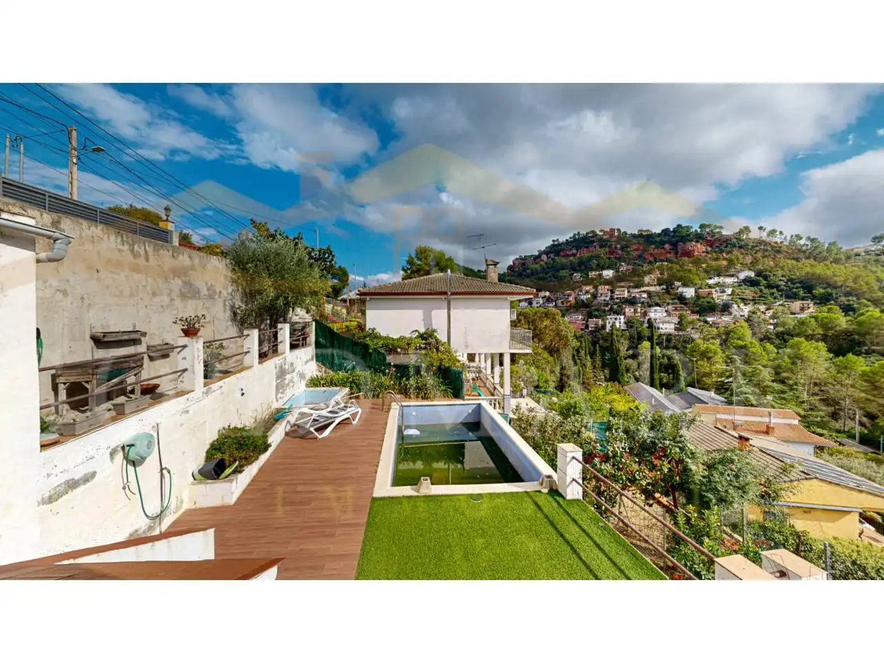 Vista exterior de Casa o chalet en venta en Corbera de Llobregat con Aire acondicionado, Calefacción y Jardín privado