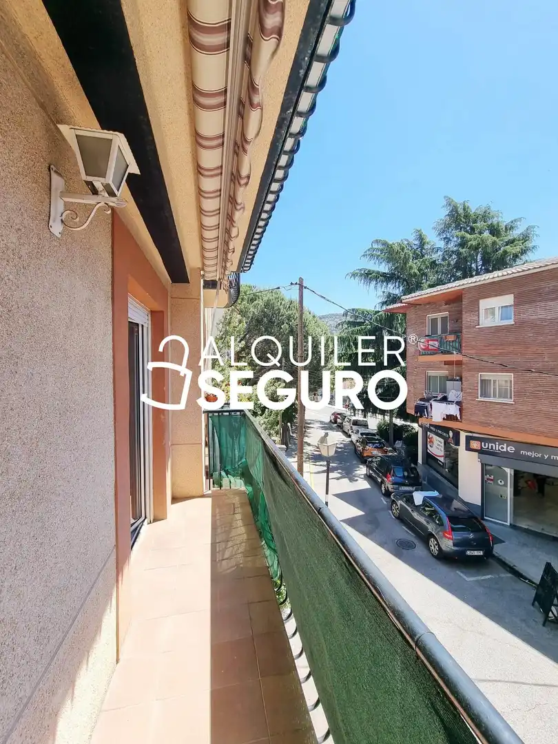 Exterior view of Flat for rent in Collado Mediano  with Heating, Terrace and Furnished