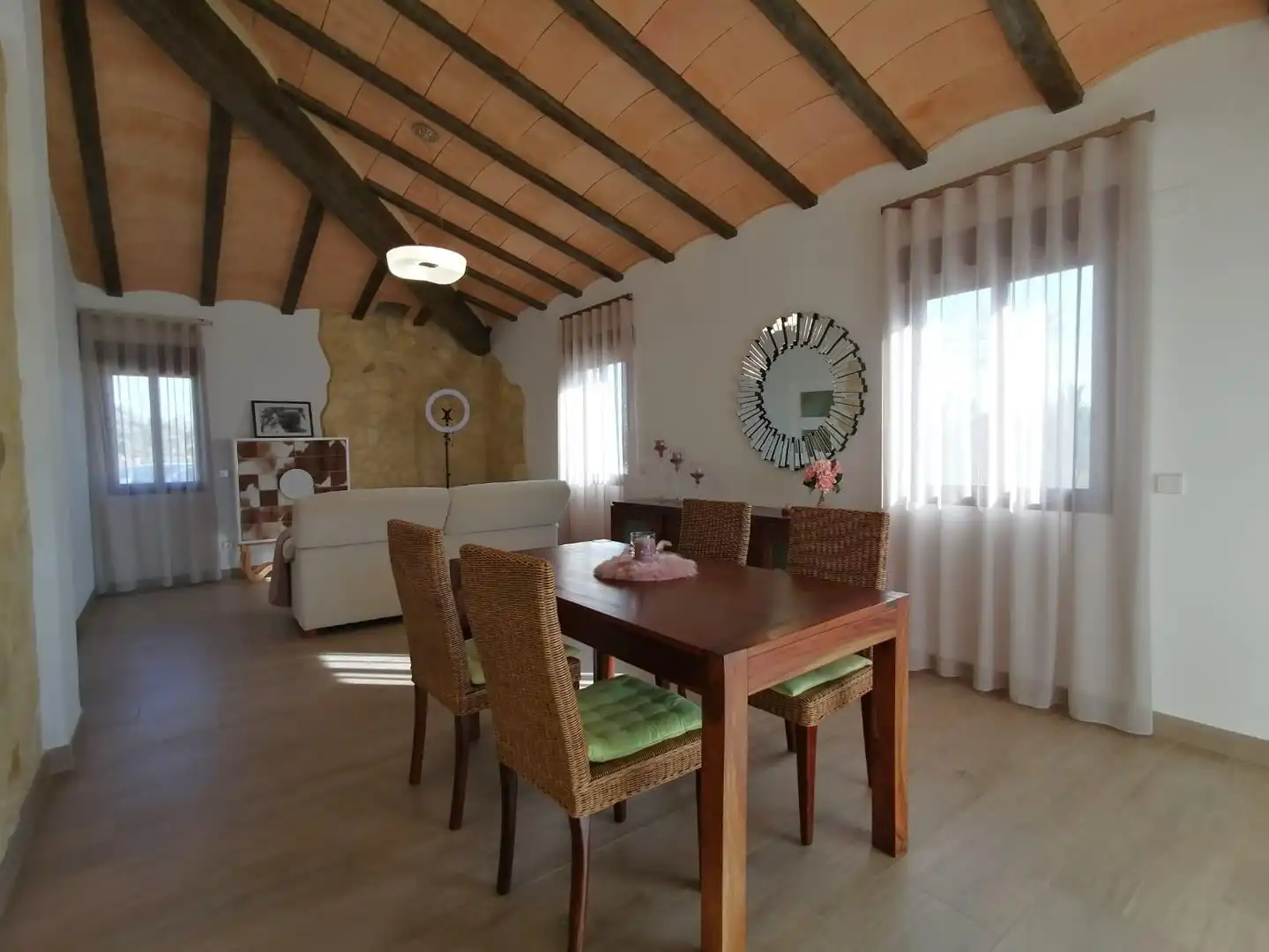 Comedor de Casa o chalet en venta en El Palomar con Aire acondicionado, Calefacción y Jardín privado