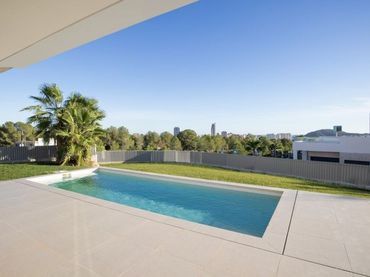 Casa con piscina en venta en Golf Bahía