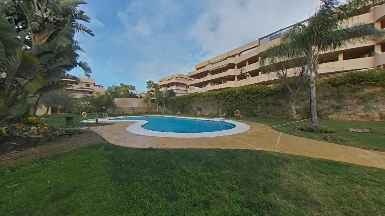 Jardí de Pis en venda en Mijas amb Aire condicionat i Piscina