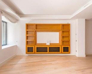 Sala d'estar de Pis de lloguer en  Madrid Capital amb Aire condicionat, Calefacció i Terrassa