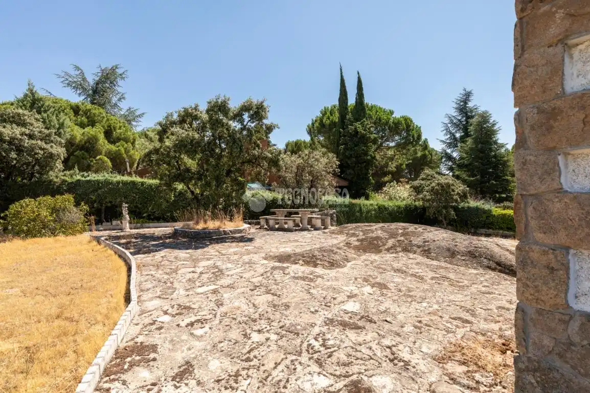 Casa o xalet en venda en Hoyo de Manzanares amb Calefacció i Jardí privat