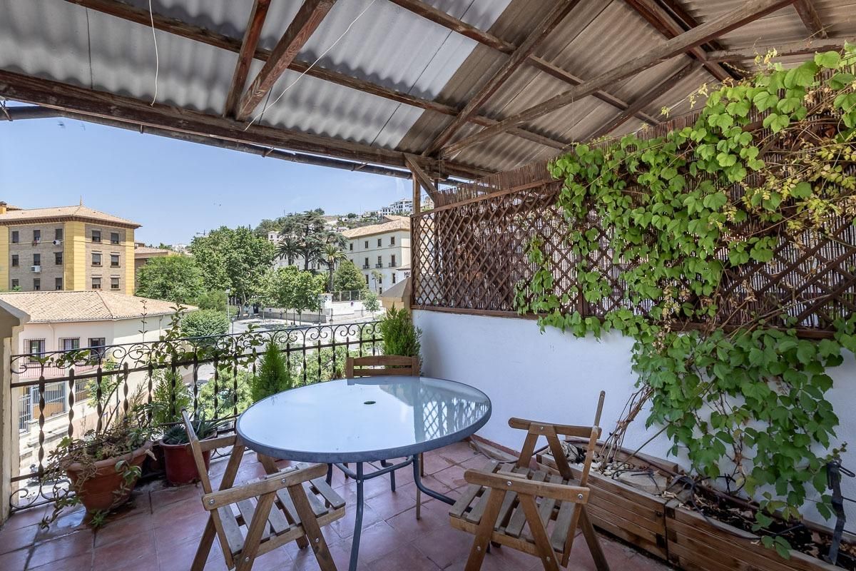 Terrace of Single-family semi-detached for sale in  Granada Capital  with Heating, Terrace and Balcony