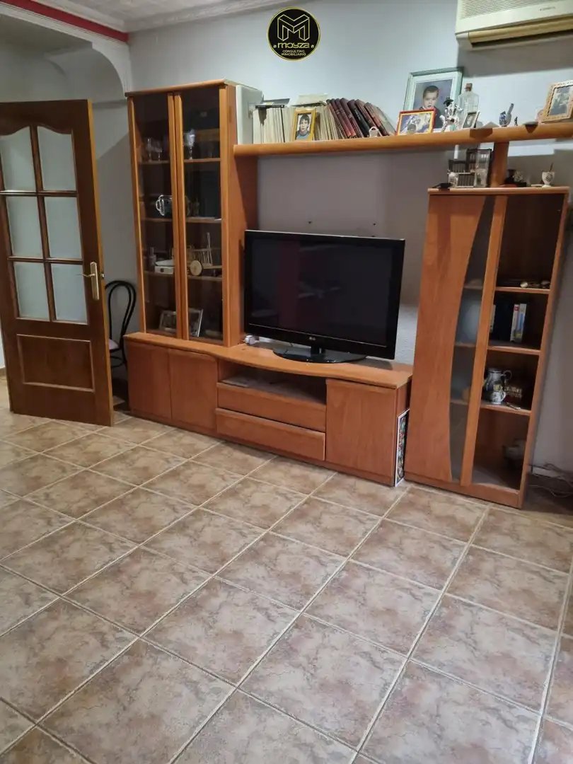 Sala d'estar de Pis en venda en  Jaén Capital
