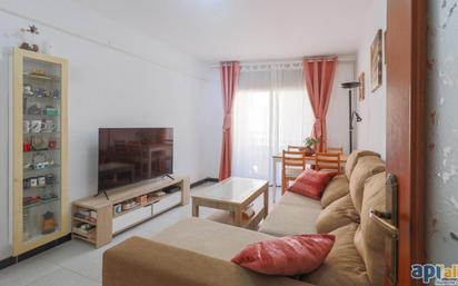 Living room of Flat for sale in Premià de Mar  with Heating and Balcony