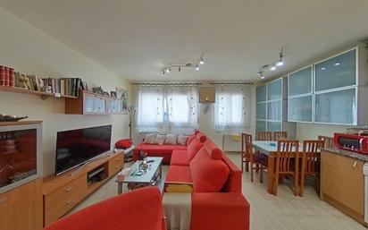 Wohnzimmer von Wohnung zum verkauf in Sant Martí Sarroca mit Klimaanlage und Schwimmbad