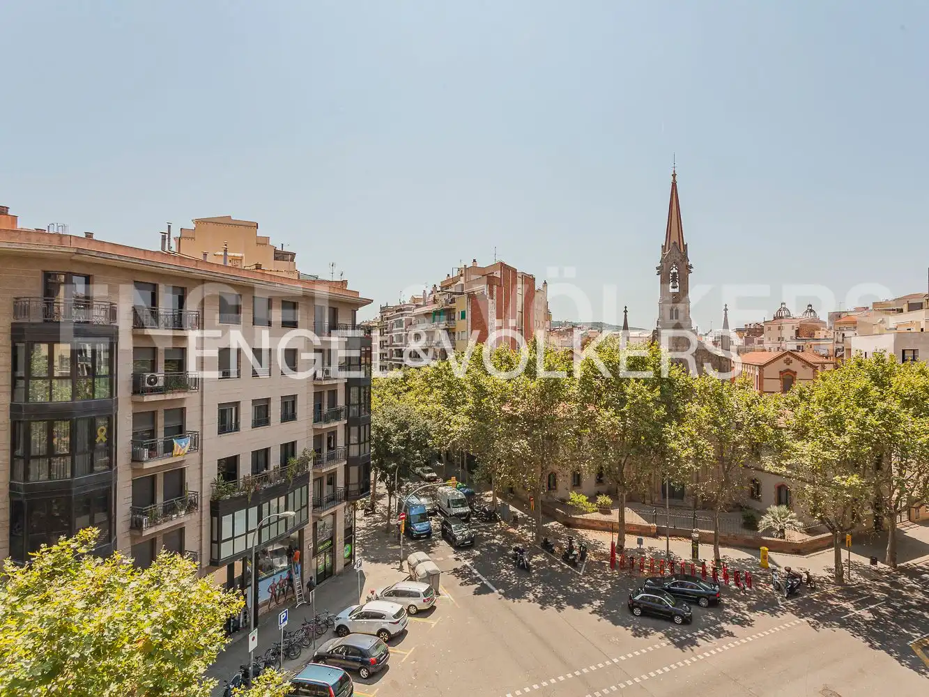 Außenansicht von Wohnung zum Verkauf in Eixample