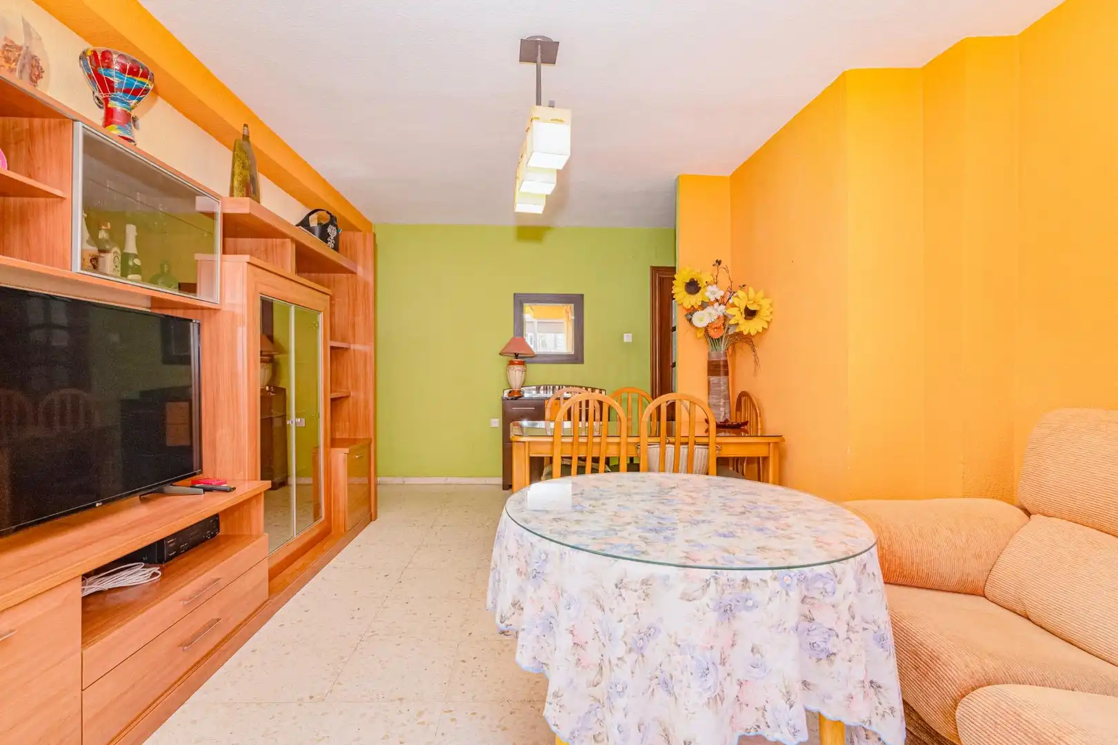 Comedor de Piso en venta en Granada con Aire acondicionado, Calefacción y Balcón