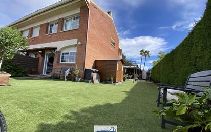 Exterior view of Single-family semi-detached for sale in Cambrils  with Air Conditioner, Heating and Private garden