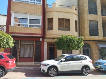 Casa amb balcó en venda a del Mar