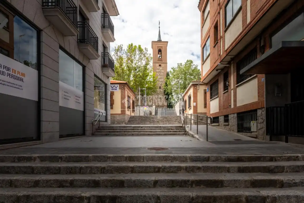 Vista exterior de Piso en venta en Las Rozas de Madrid con Calefacción y Terraza