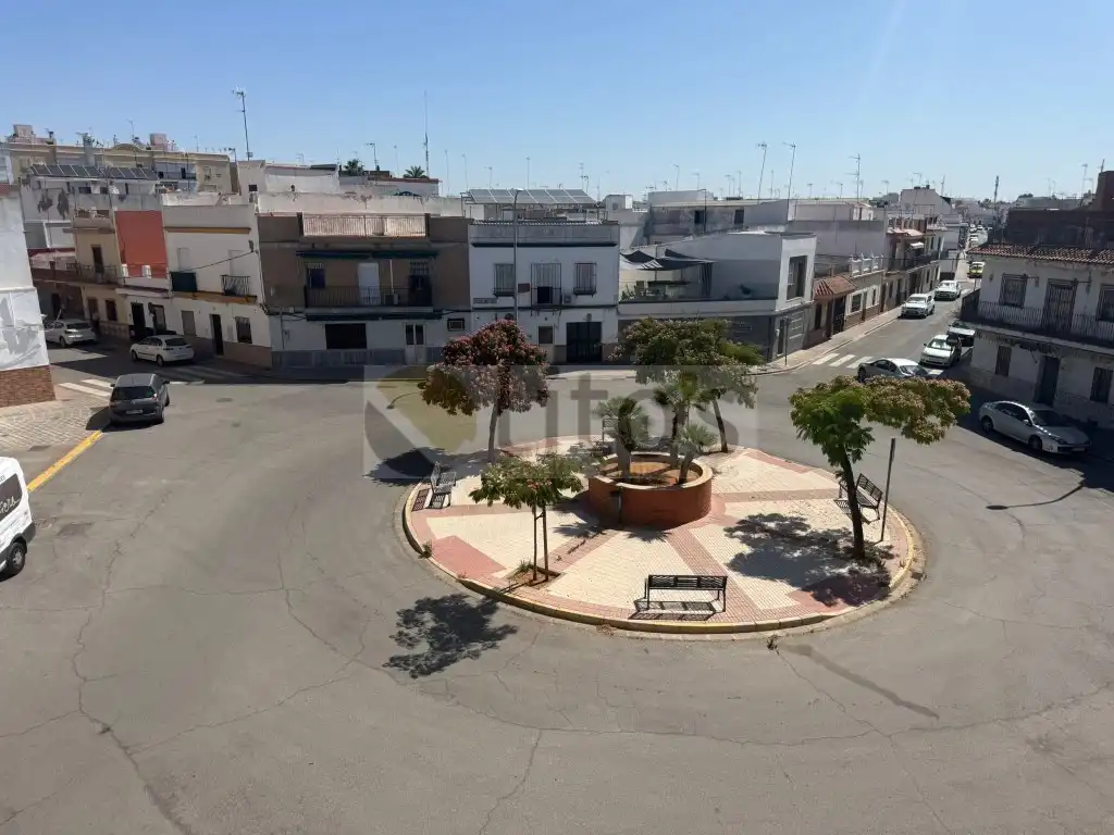 Vista exterior de Piso en venta en Dos Hermanas