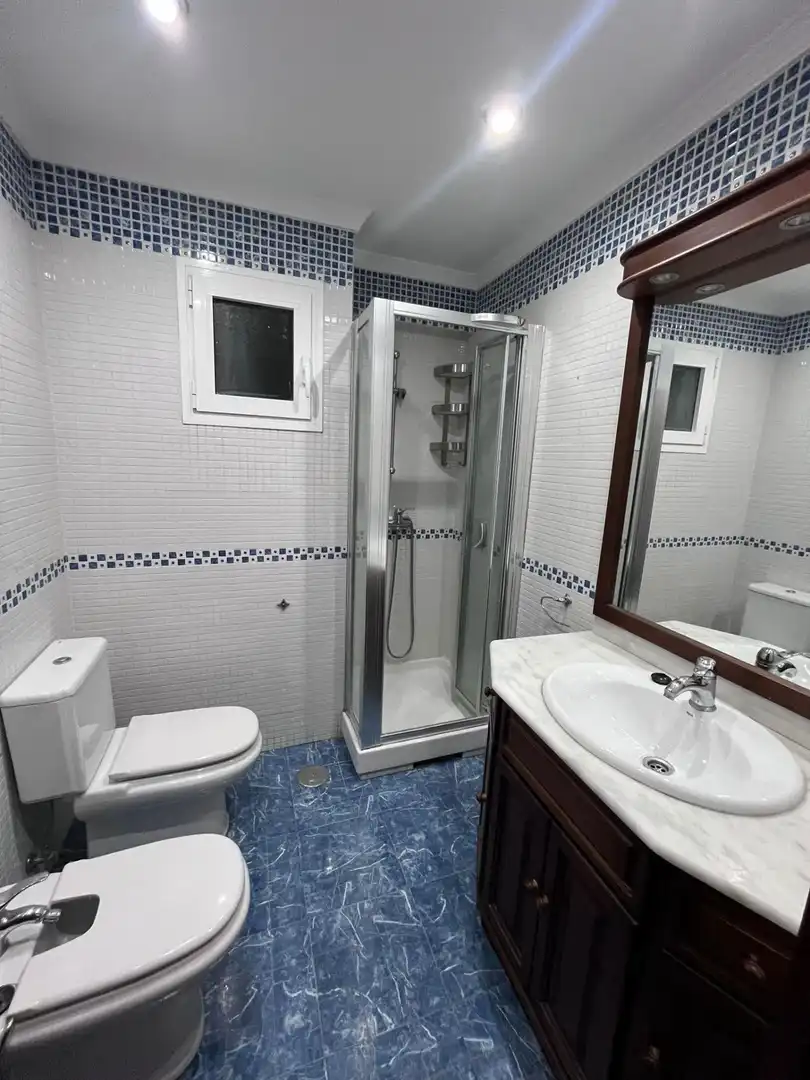 Apartamento de alquiler en Parque Ayala - Jardín de la Abadía - Huelín