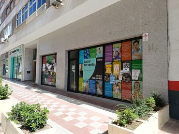 Local comercial en venda a Calle Sos del Rey Católico 4