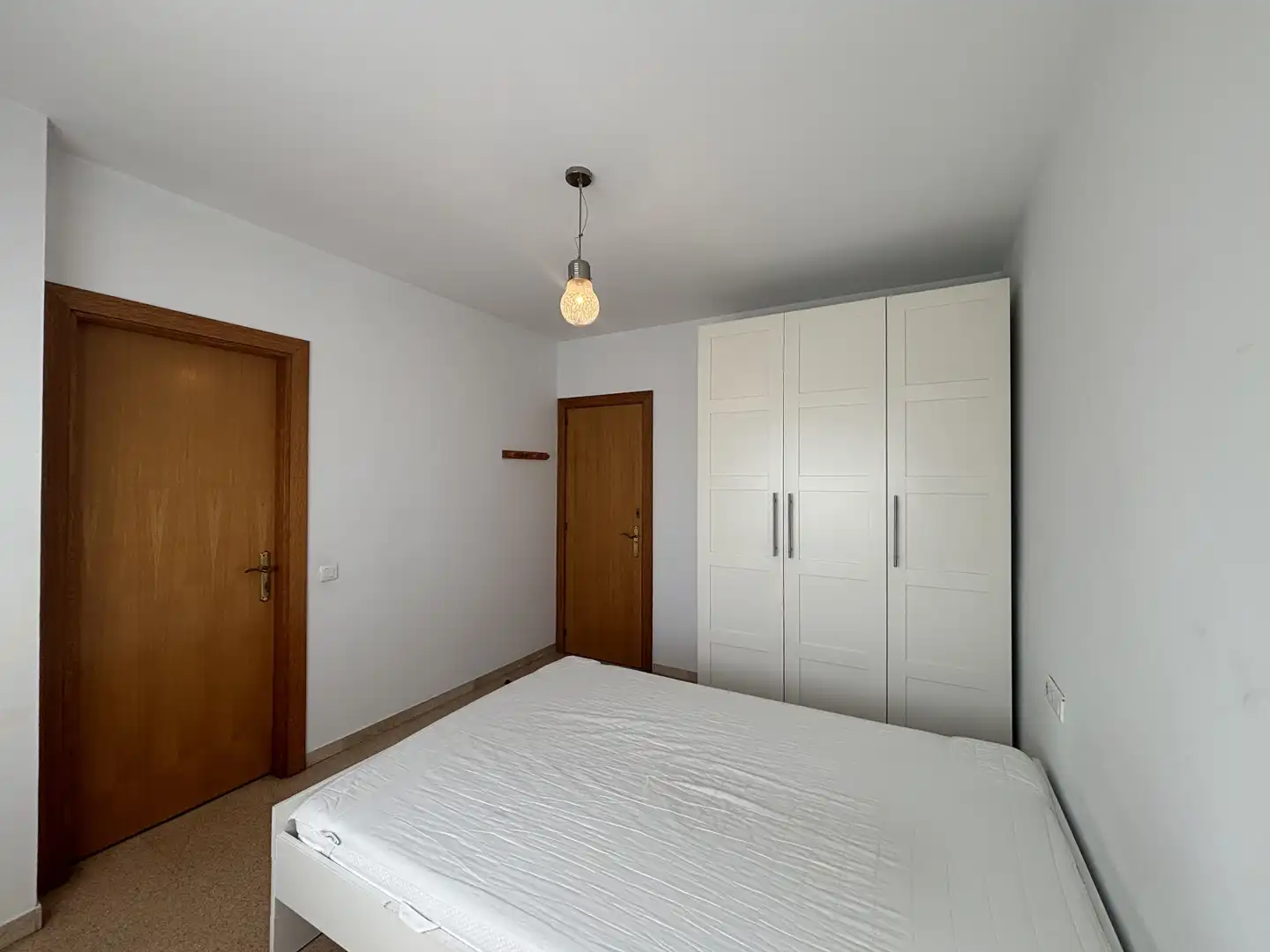 Habitación de Piso de alquiler en Sabadell con Calefacción y Amueblado